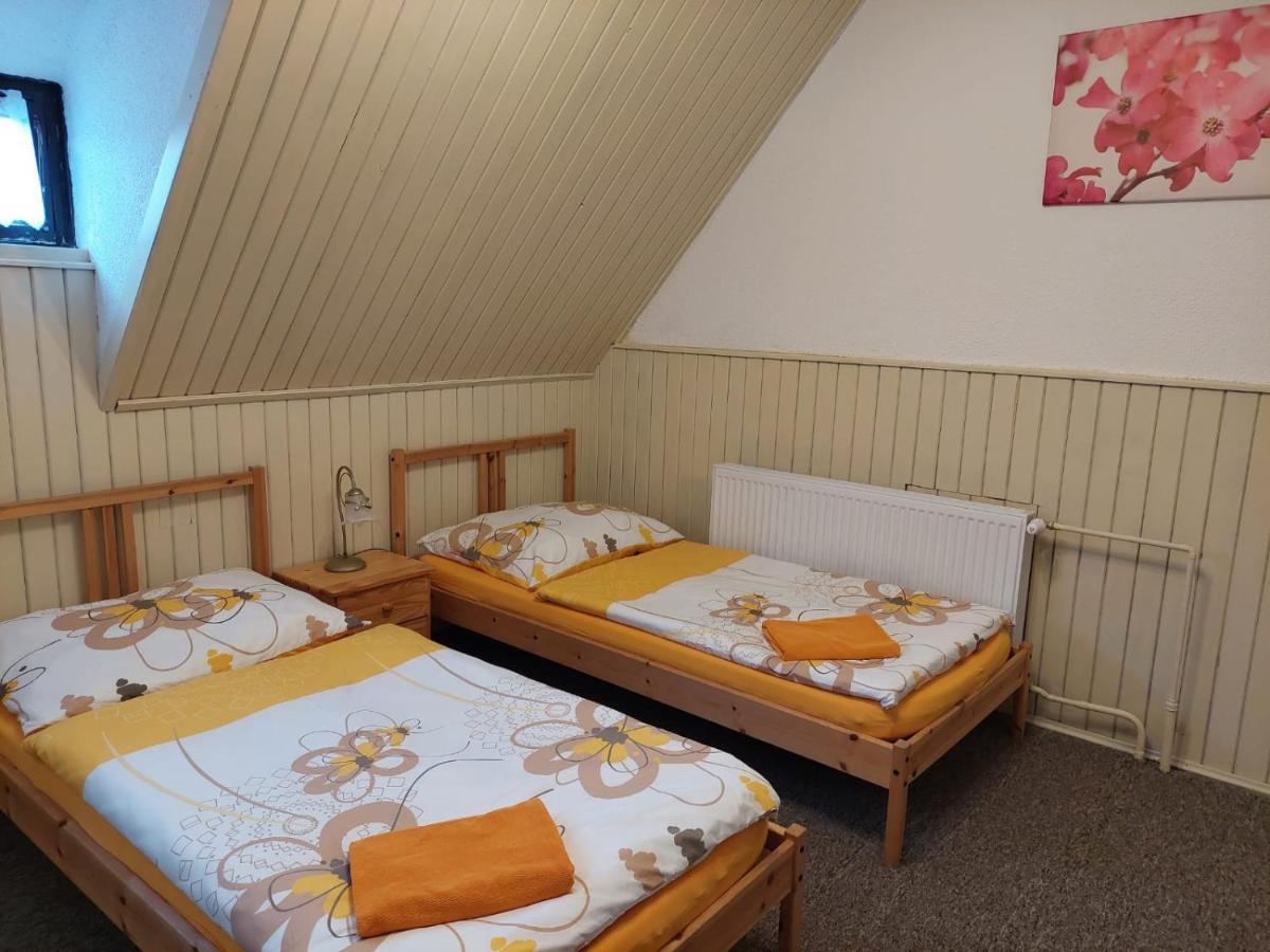 Penzion Manský Dvůr Dolni Zandov Exterior foto