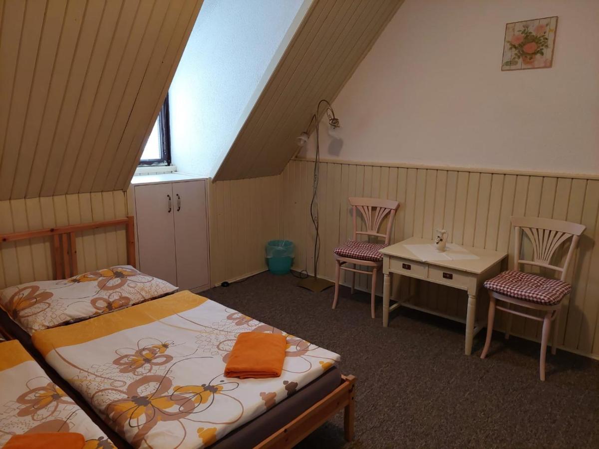 Penzion Manský Dvůr Dolni Zandov Exterior foto
