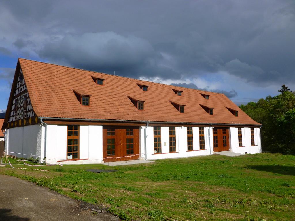 Penzion Manský Dvůr Dolni Zandov Exterior foto