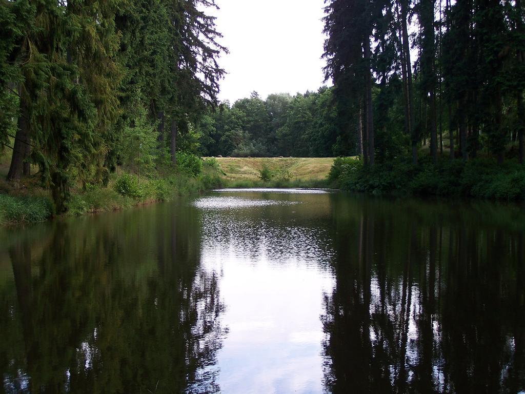 Penzion Manský Dvůr Dolni Zandov Exterior foto