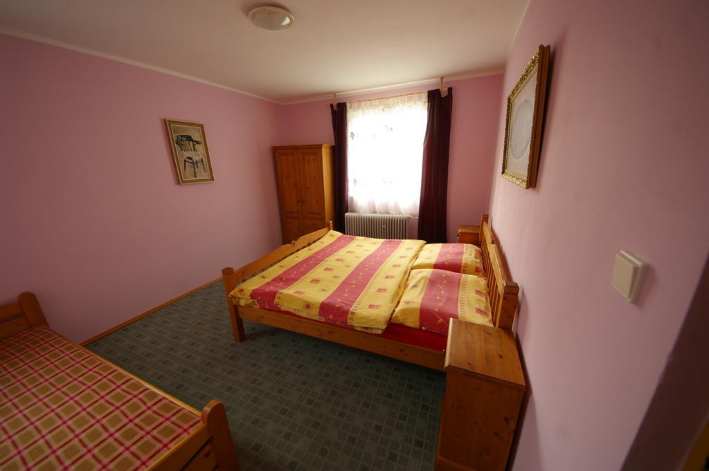 Penzion Manský Dvůr Dolni Zandov Exterior foto
